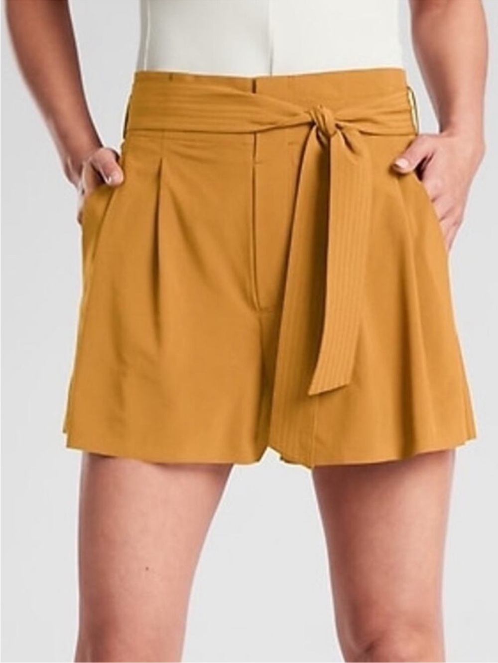 Athleta Skyline Short ll, High Waisted Mustard Tie-Waist Pleated Shorts Pockets